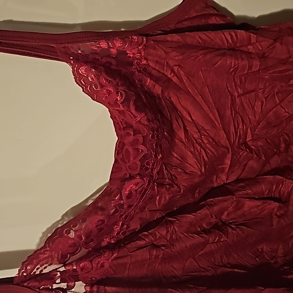 Maurice's size 2 camisole. Burgundy colored.